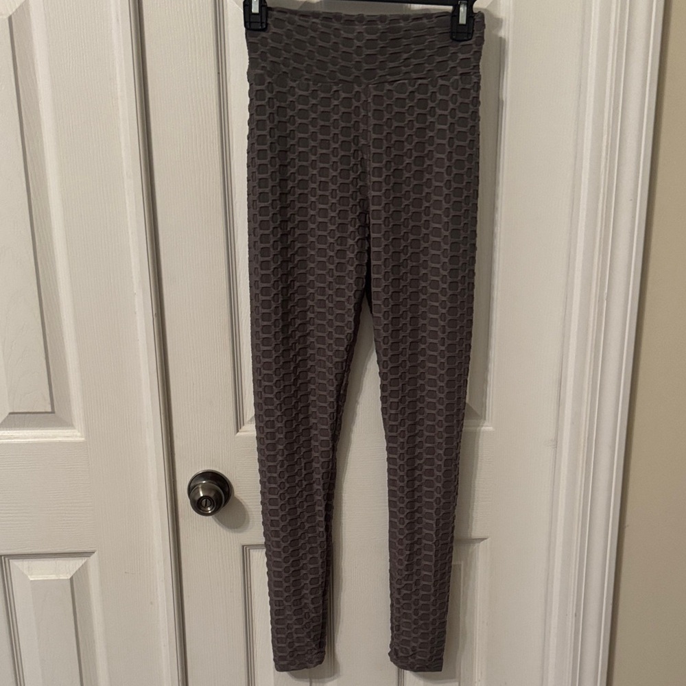 Gray Honeycomb Textured Leggings